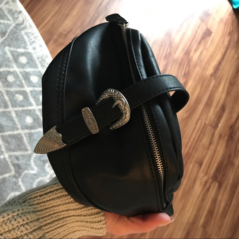 Retro faux-leather fanny pack